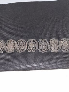 Antique-Style Hamsa Link Bracelet 7 1/4